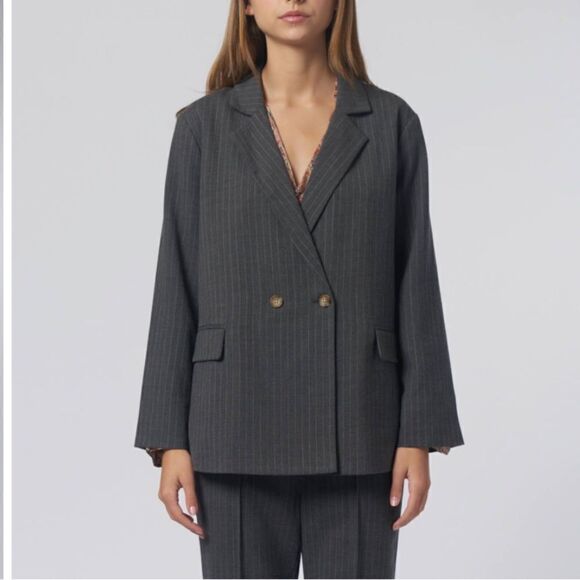 NWT The Great. THE SHLUMPY BLAZER Dark Gray Pinstripe Medium - Picture 1 of 15